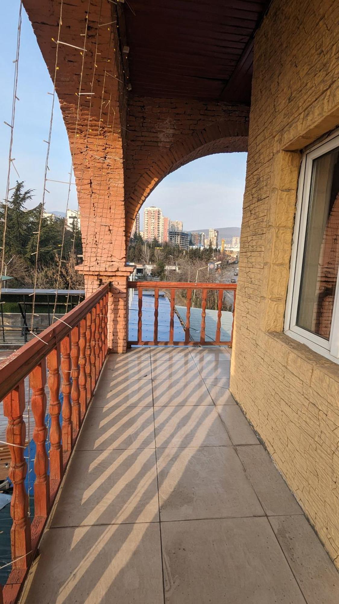 Dkd-Bridge Hotel Tiflis Exterior foto
