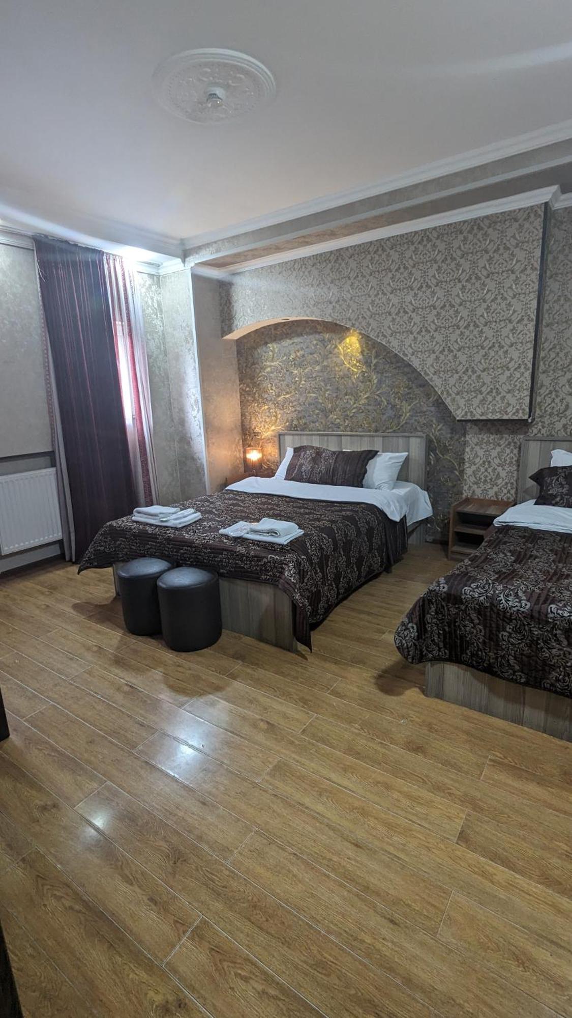 Dkd-Bridge Hotel Tiflis Exterior foto