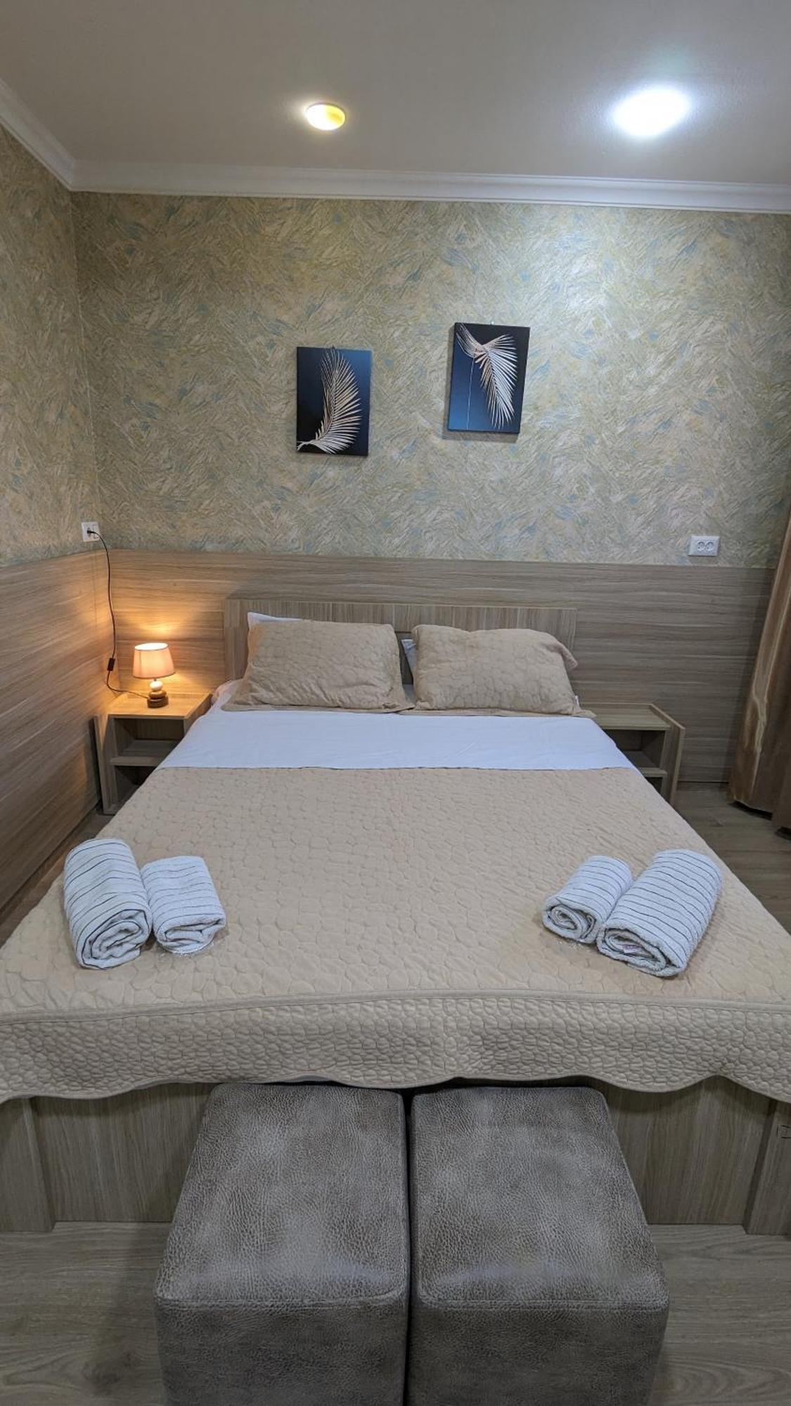 Dkd-Bridge Hotel Tiflis Exterior foto